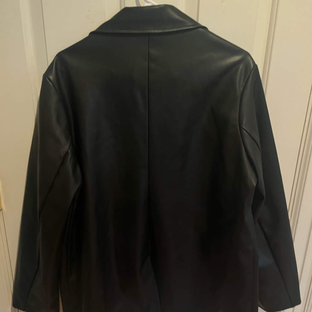Leather blazer - Picture 2 of 5